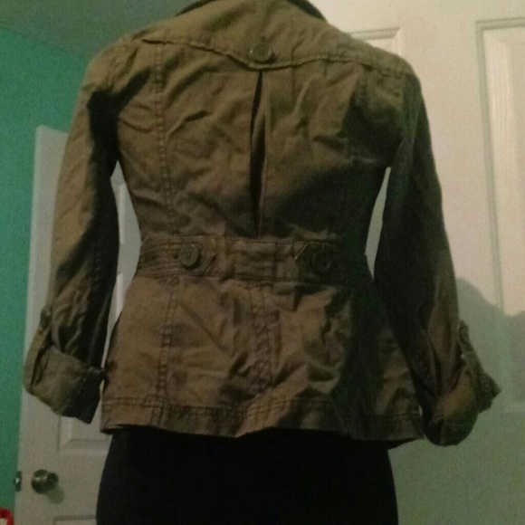 Quarter sleeve jacket - Picture 2 of 2